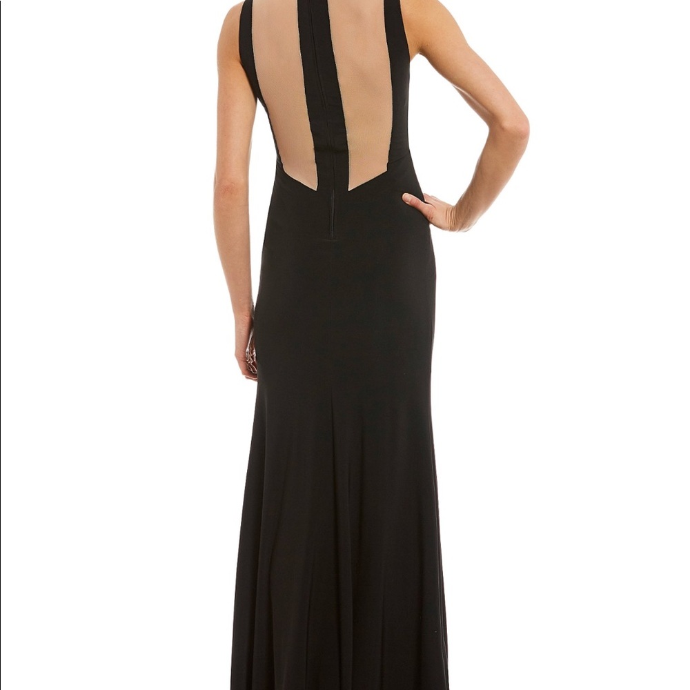 Gown - Picture 4 of 5